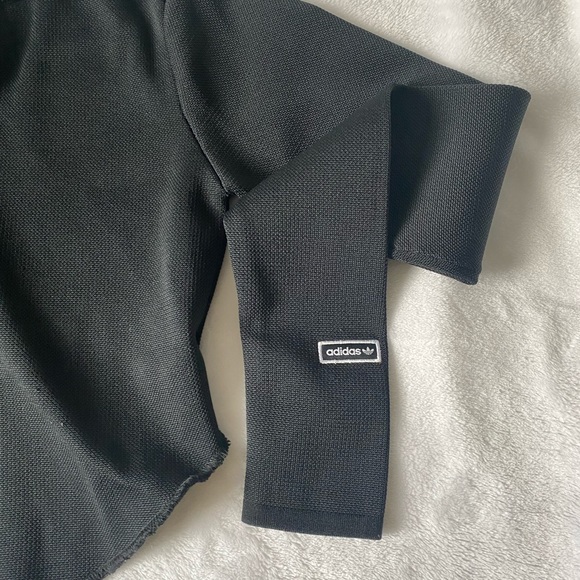 Adidas high-low long sleeve zip up crop top - Picture 2 of 6